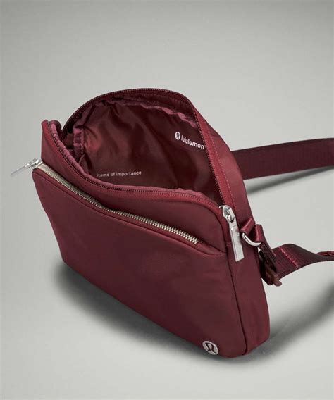 city adventurer belt bag 2.5l|lululemon city adventurer crossbody.